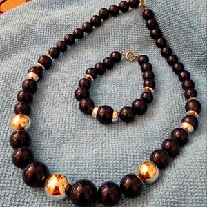 Graduated Blue and Silver Beaded necklace and bracelet